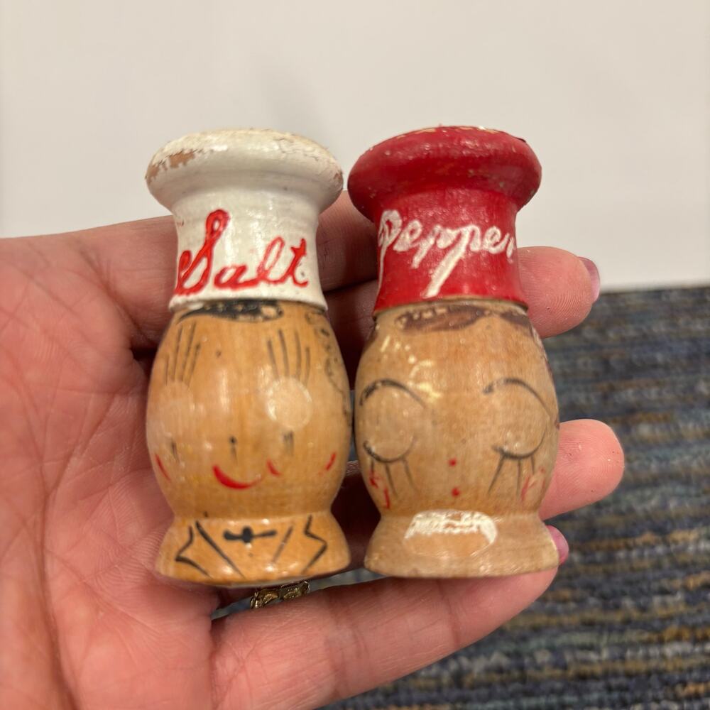 Vintage Wooden Salt Pepper Shakers Hand Painted Folk Art Set Cottagecore Artsy